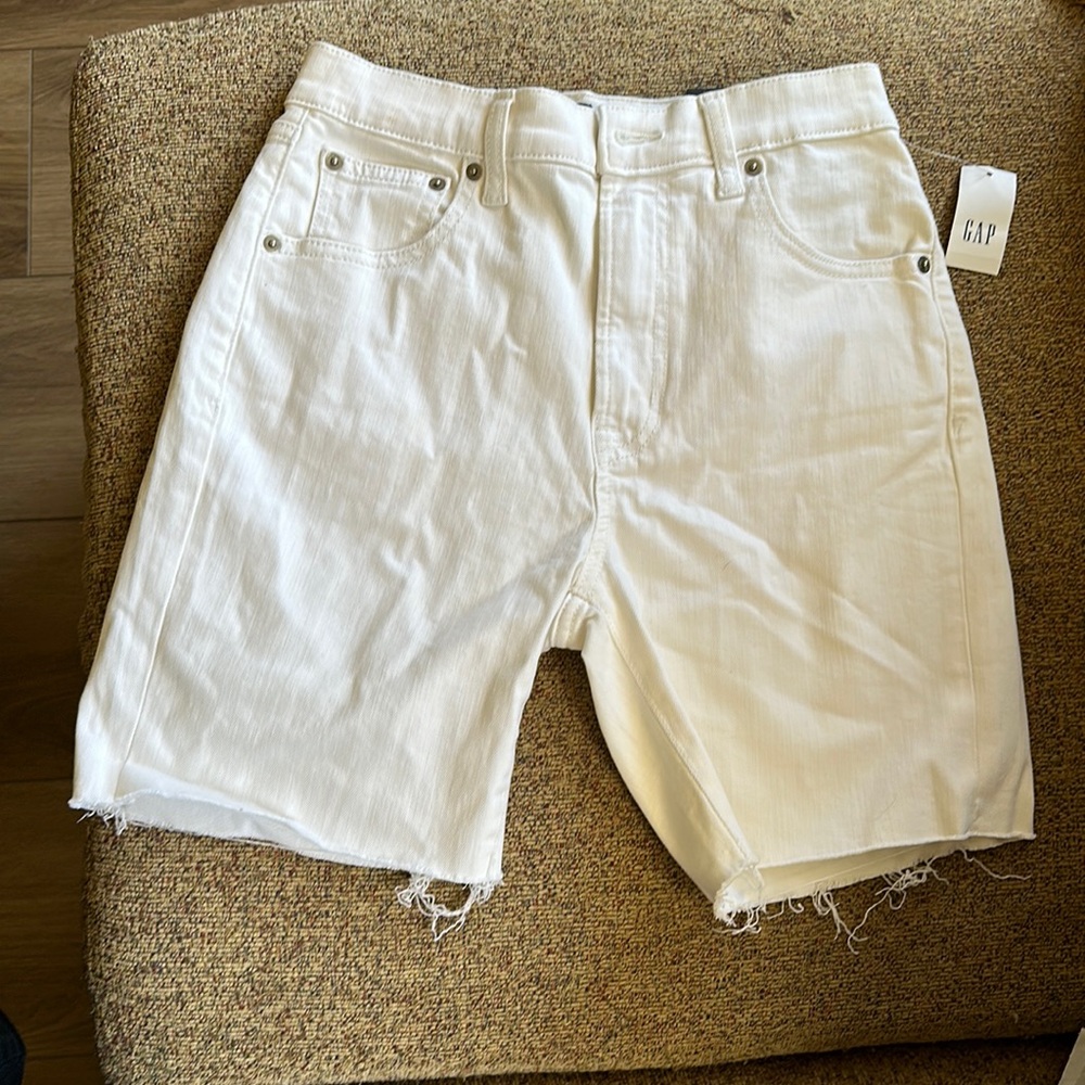 White Gap short